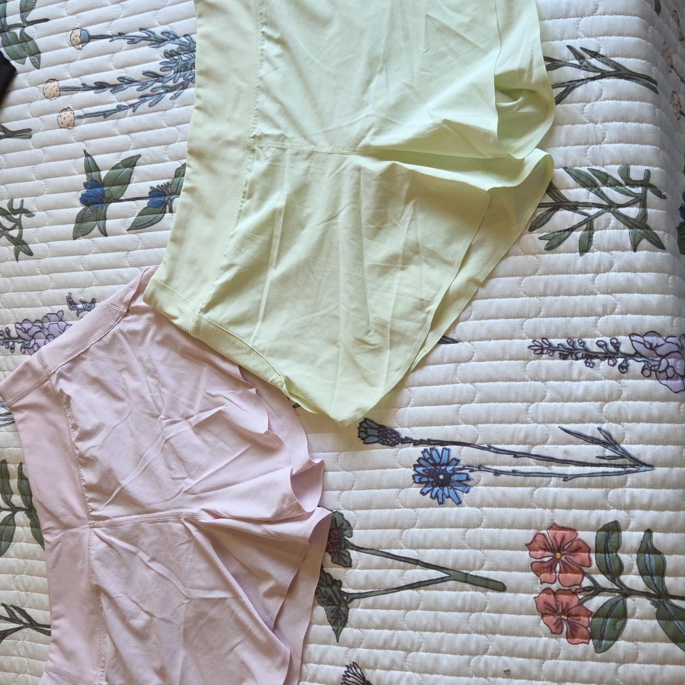 Bundle - Athleta Run With It Shorts 4.5 Inseam
